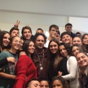 Enzo Avitabile con gli studenti dellIpseoa Rossini